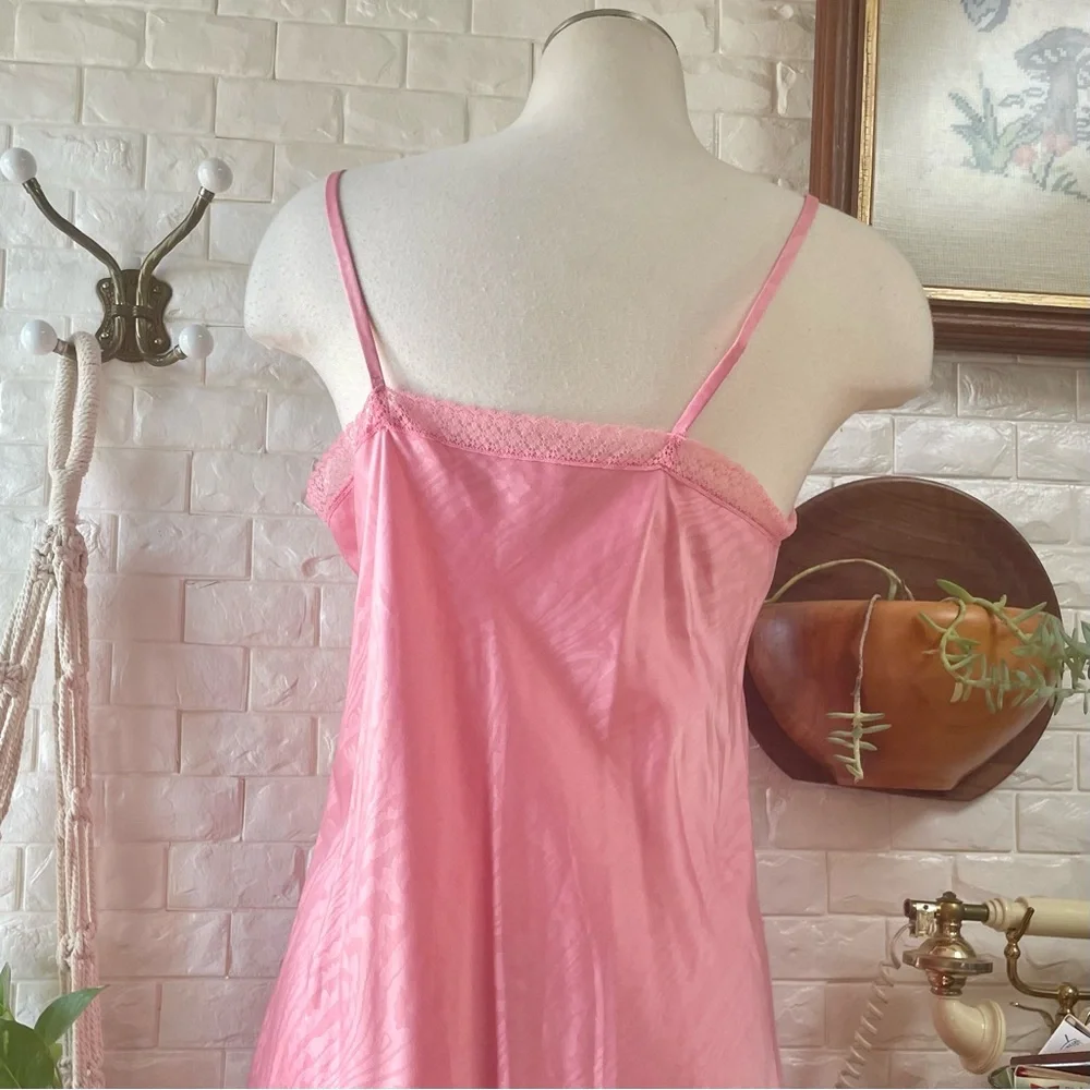 Vintage Designer Fernando Sanchez Pink Ornate Lace Detail Maxi Slip Dress Gown - Picture 11 of 15